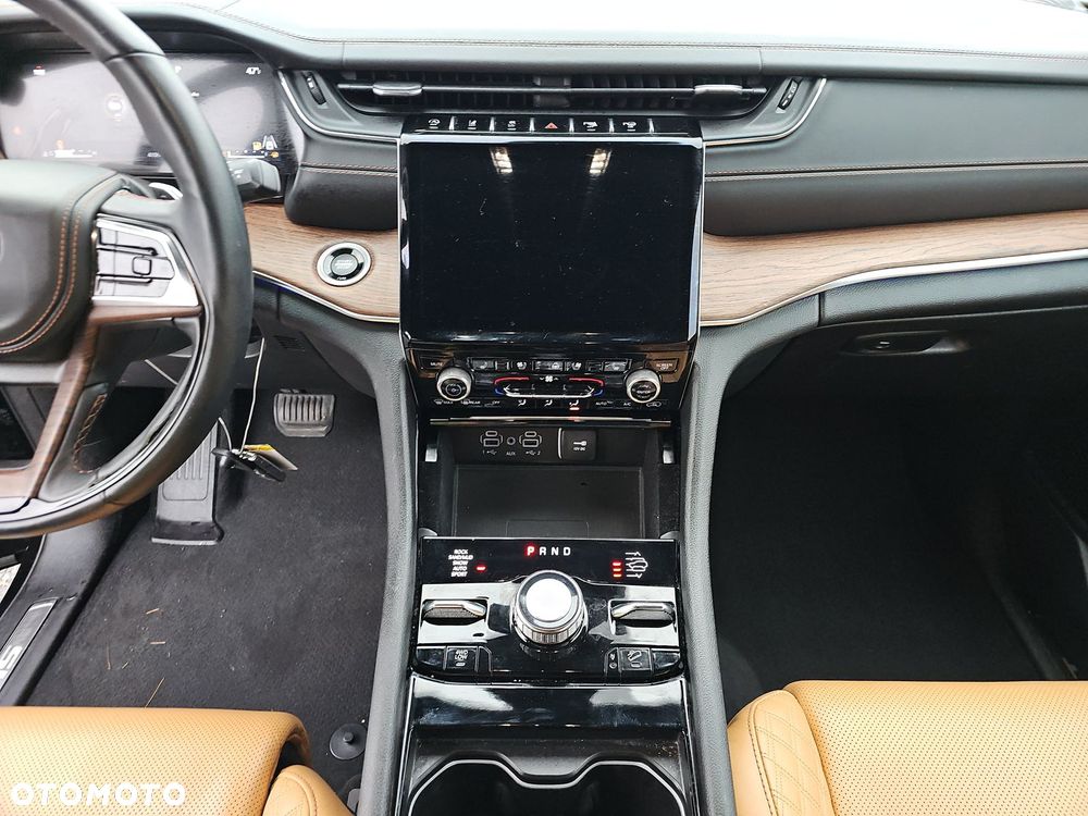 Jeep Grand Cherokee 3.6 V6 Summit - 11