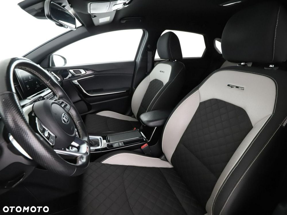 Kia ProCeed 1.4 T-GDI GT Line DCT - 14