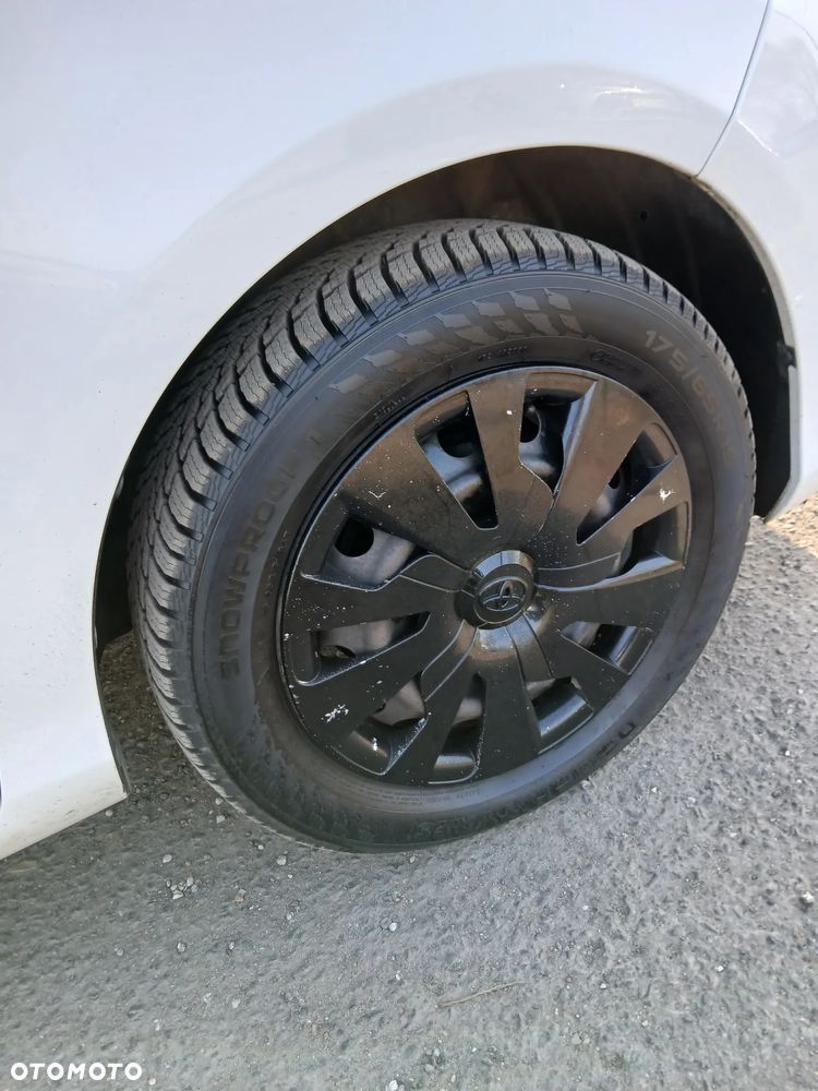 Toyota Yaris 1.0 Life EU6 - 8