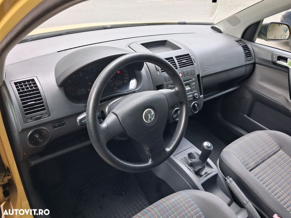 Volkswagen Polo 1.2 Happy - 5