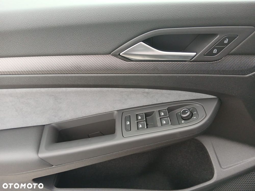 Volkswagen Golf 2.0 TSI 4Motion R DSG - 23