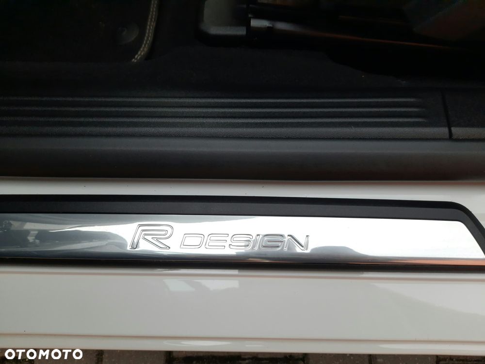 Volvo V40 D2 Geartronic RDesign - 27