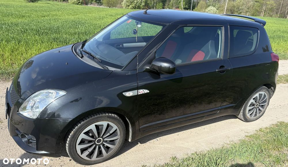 Suzuki Swift - 1