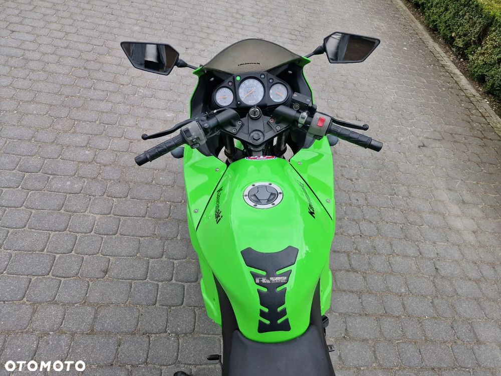 Kawasaki Ninja 250R - 9