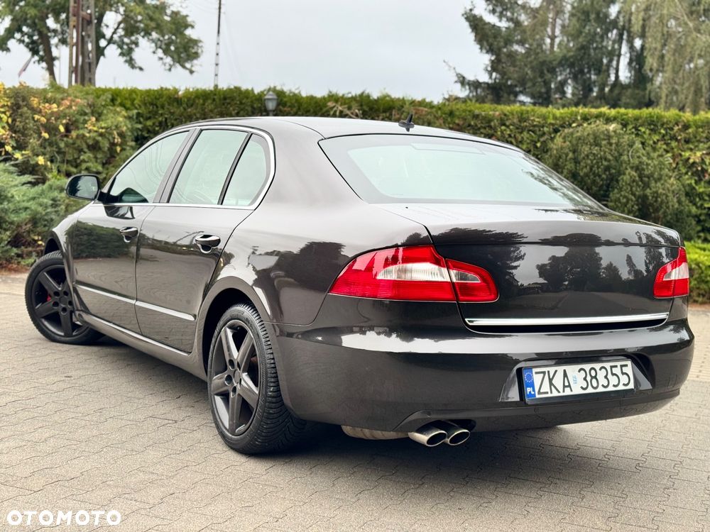 Skoda Superb 2.0 TDI Exclusive - 17