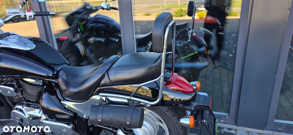 Suzuki Intruder - 37