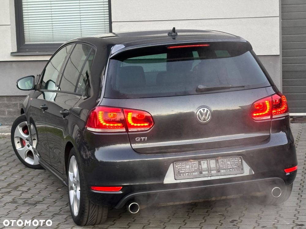 Volkswagen Golf 2.0 GTI - 10