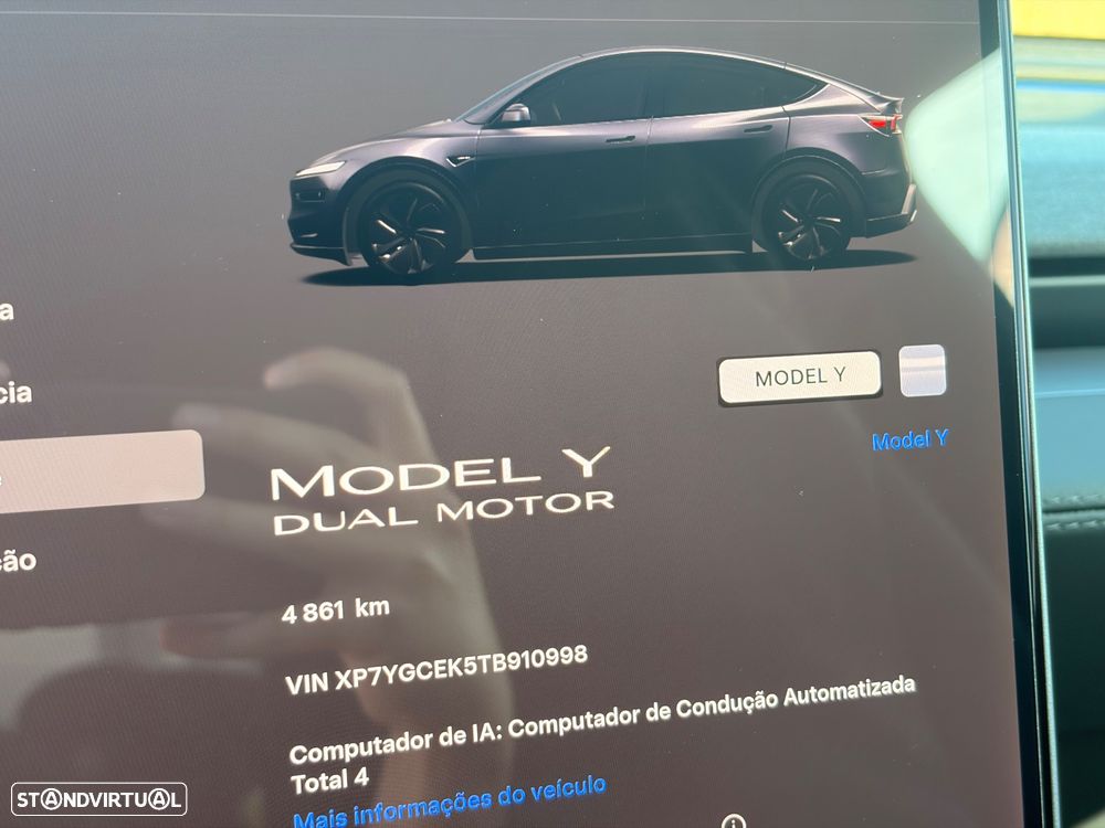 Tesla Model Y Long Range Tração Integral - 17