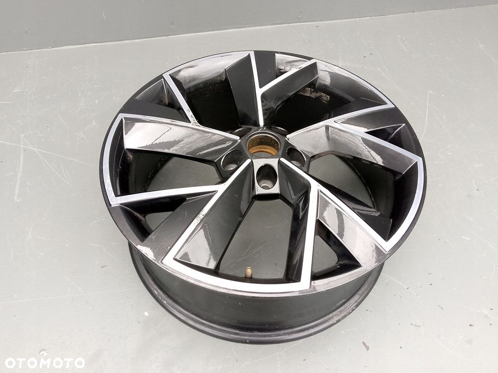 SKODA KODIAQ RS VRS 2021- FELGA ALUMINIOWA 7.0" X 19" ET 43 565601025 BF = - 8