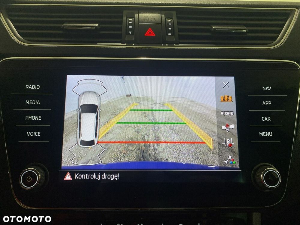 Skoda Superb 2.0 TDI SCR Ambition DSG - 22