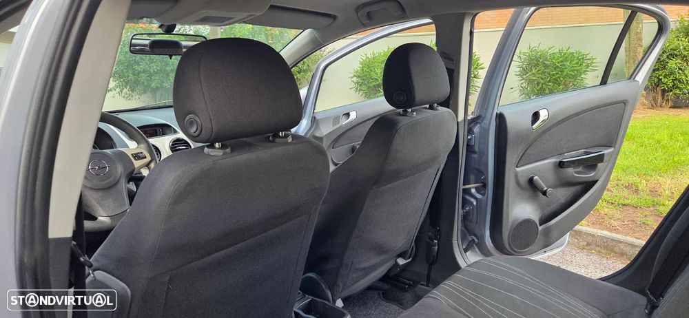 Opel Corsa 1.2 Enjoy - 11