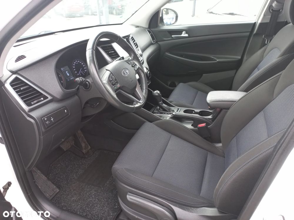 Hyundai Tucson blue 1.7 CRDi 2WD DCT Style - 19