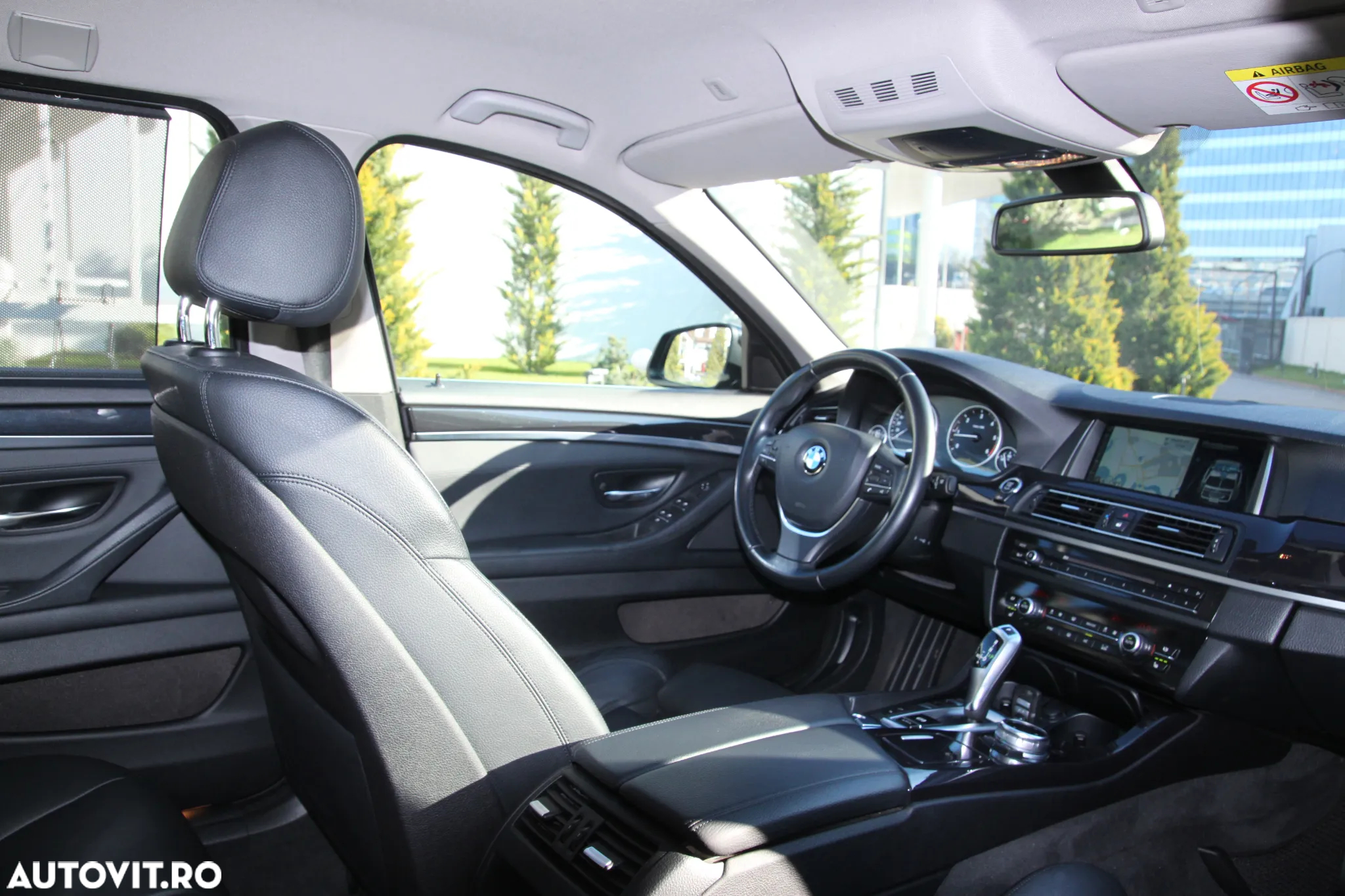 BMW Seria 5 520d xDrive - 5