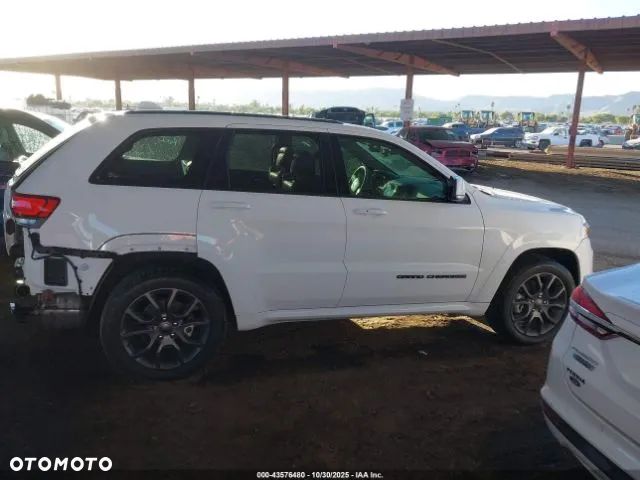 Jeep Grand Cherokee - 11
