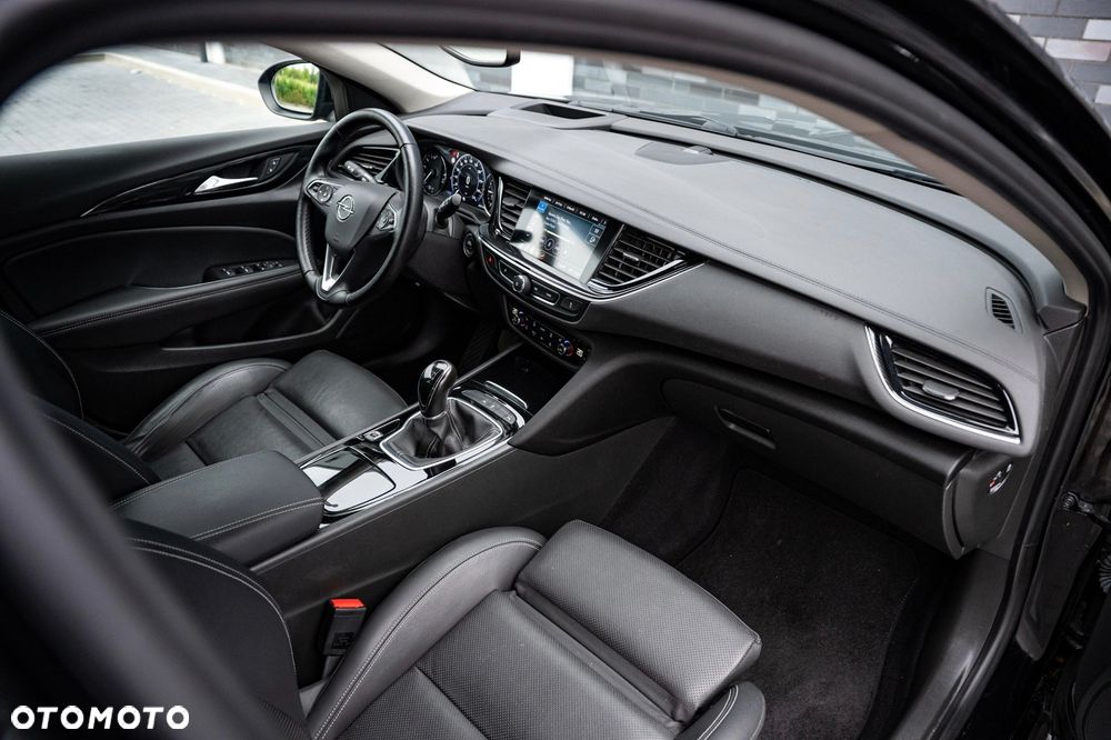 Opel Insignia 1.6 CDTI Exclusive S&S - 12