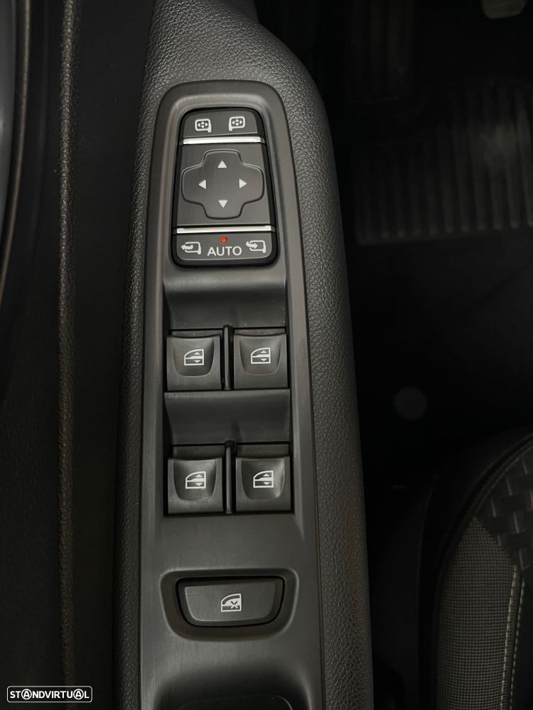 Renault Captur 0.9 TCE Exclusive - 6