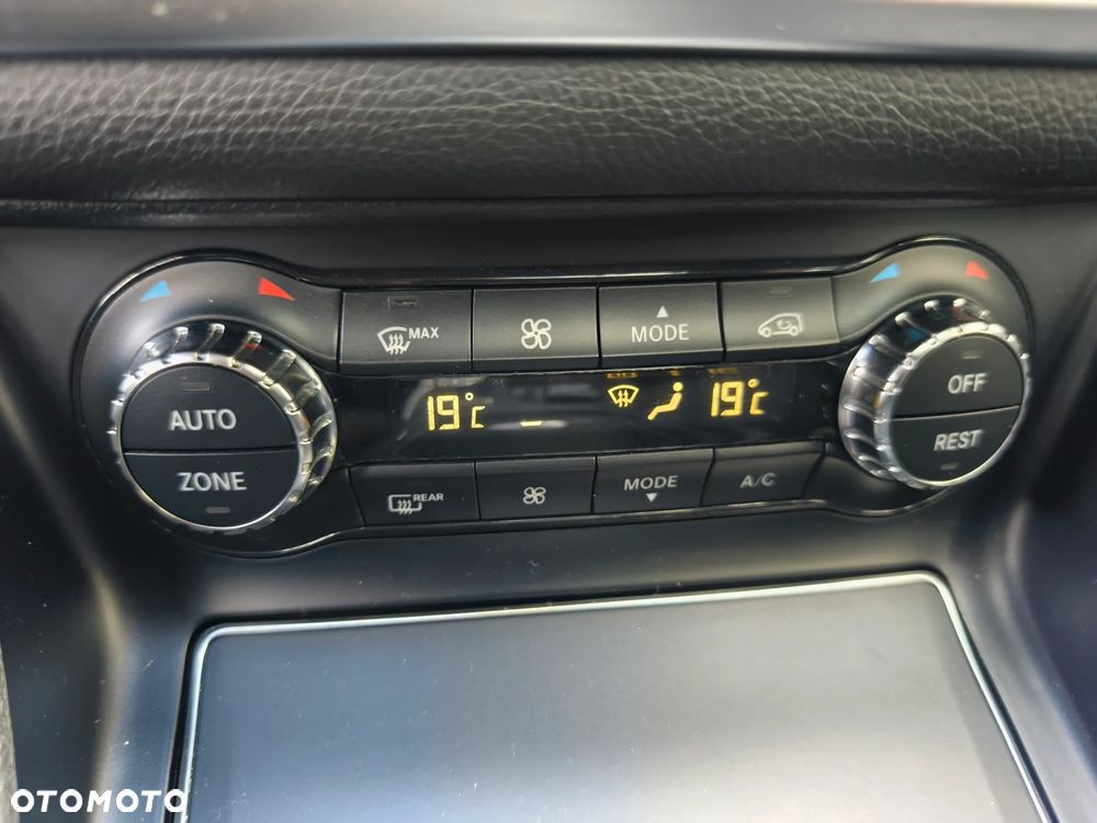 Mercedes-Benz CLA - 16