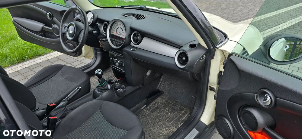 MINI ONE Minimalism - 12