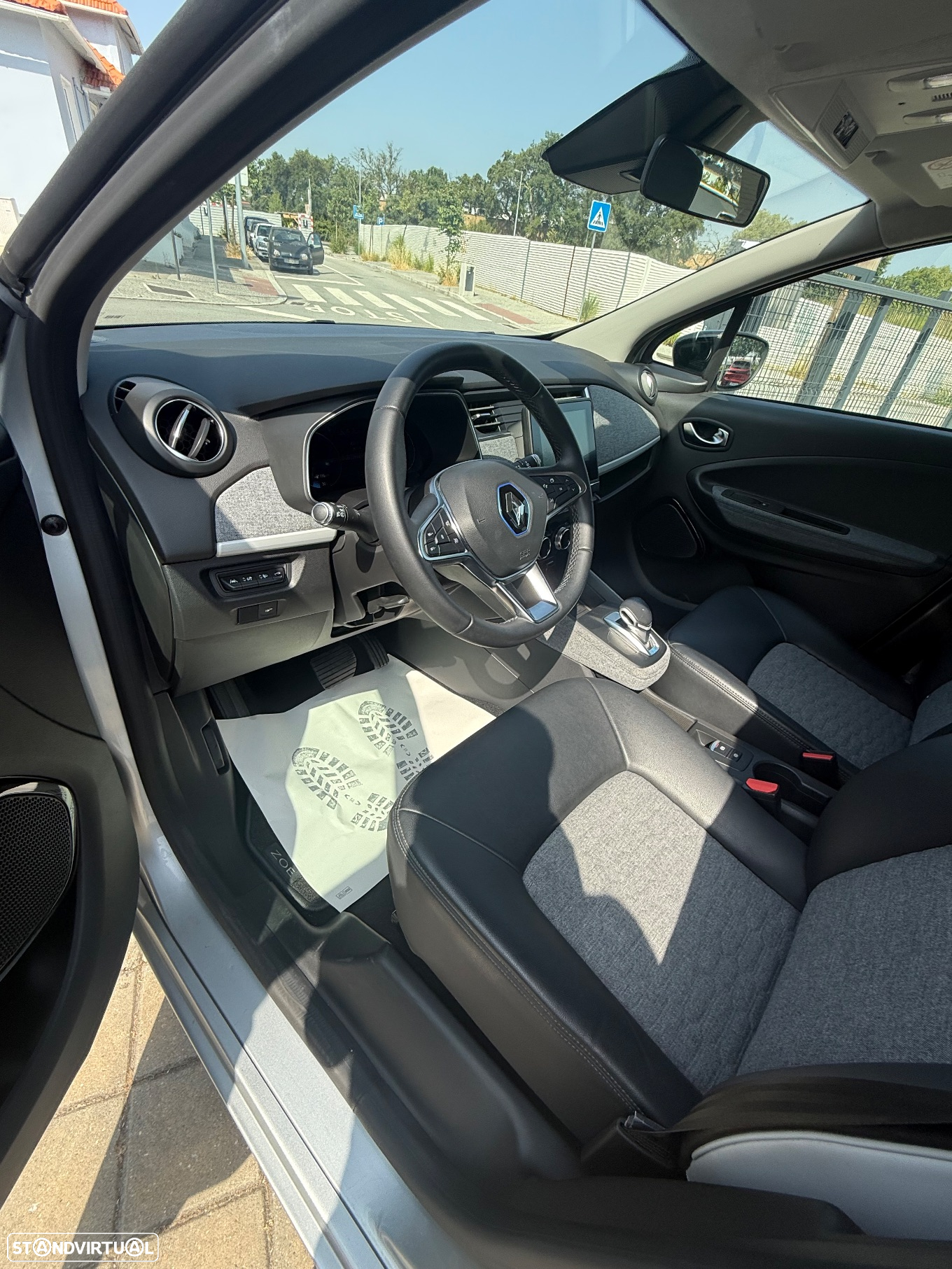 Renault Zoe (c/ Bateria) Limited 50 - 23