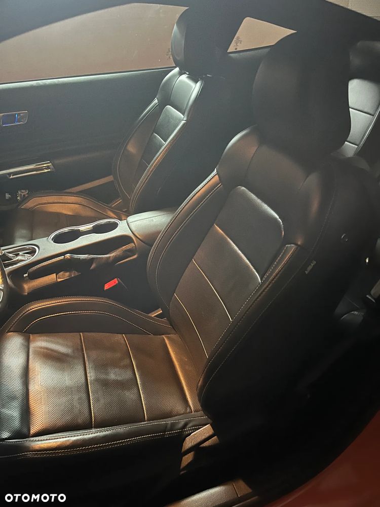Ford Mustang - 14