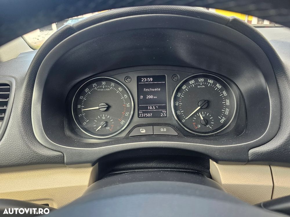 Skoda Roomster 1.6 TDI DPF Elegance PLUS EDITION - 7