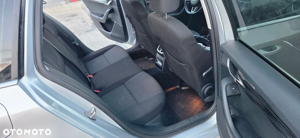 Skoda Octavia 1.5 TSI ACT Style DSG - 7