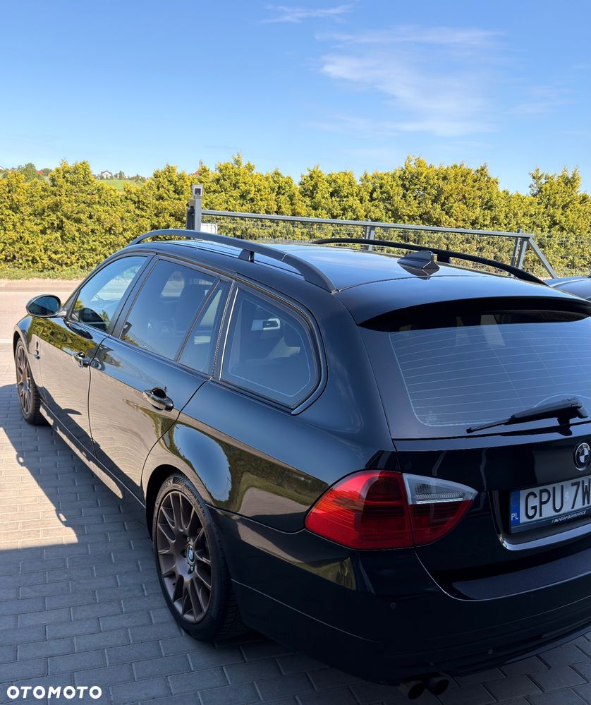 BMW Seria 3 325i - 6