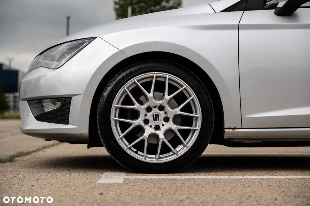 Seat Leon 2015 photo 4