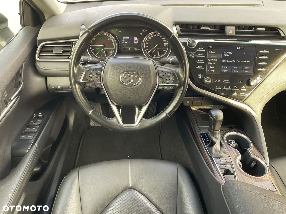 Toyota Camry 2.5 Hybrid Executive CVT - 15