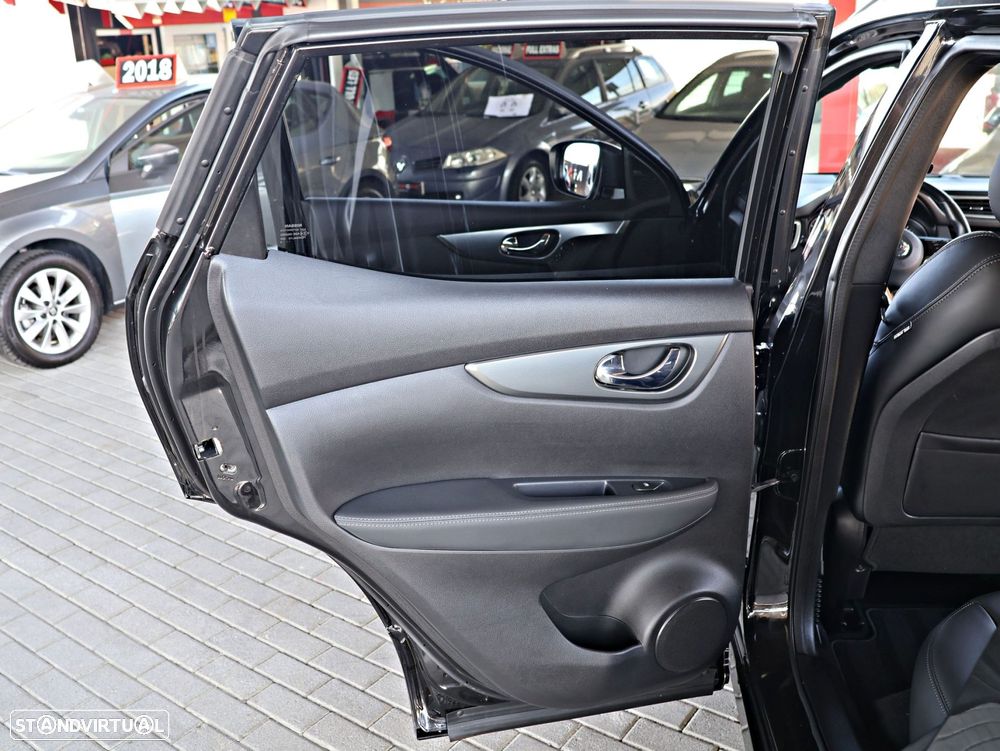 Nissan Qashqai 1.7 dCi Tekna+ 4x4-i - 41