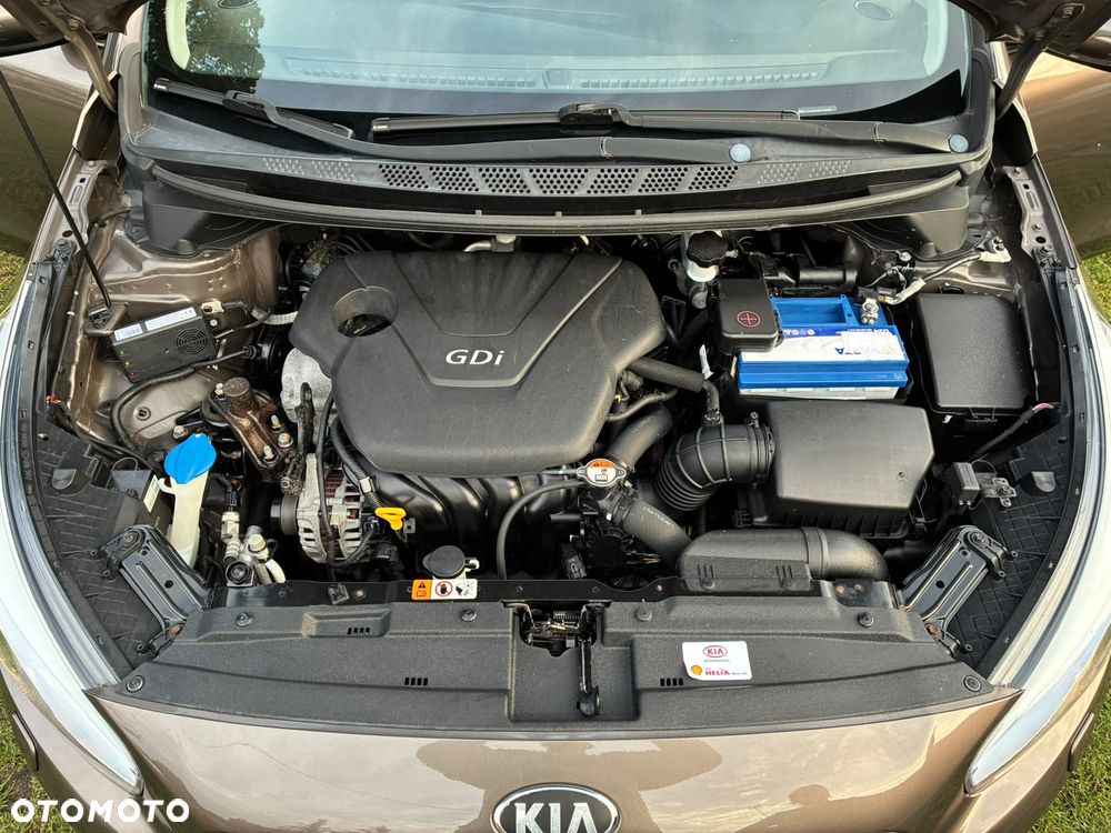 Kia Ceed 1.6 GDI DCT Spirit - 4
