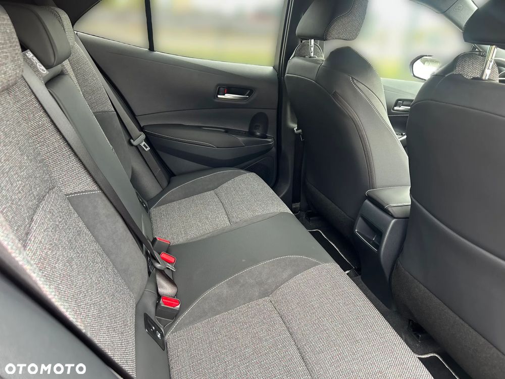 Toyota Corolla 1.8 Hybrid Style - 39