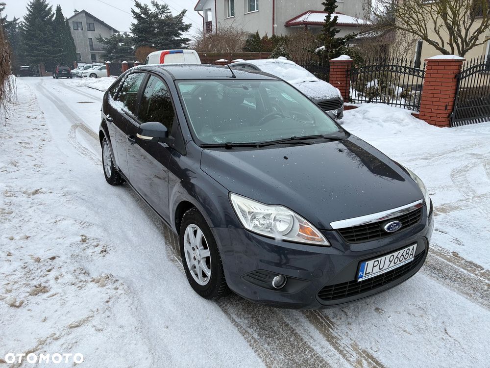 Ford Focus 1.6 16V Ambiente - 1