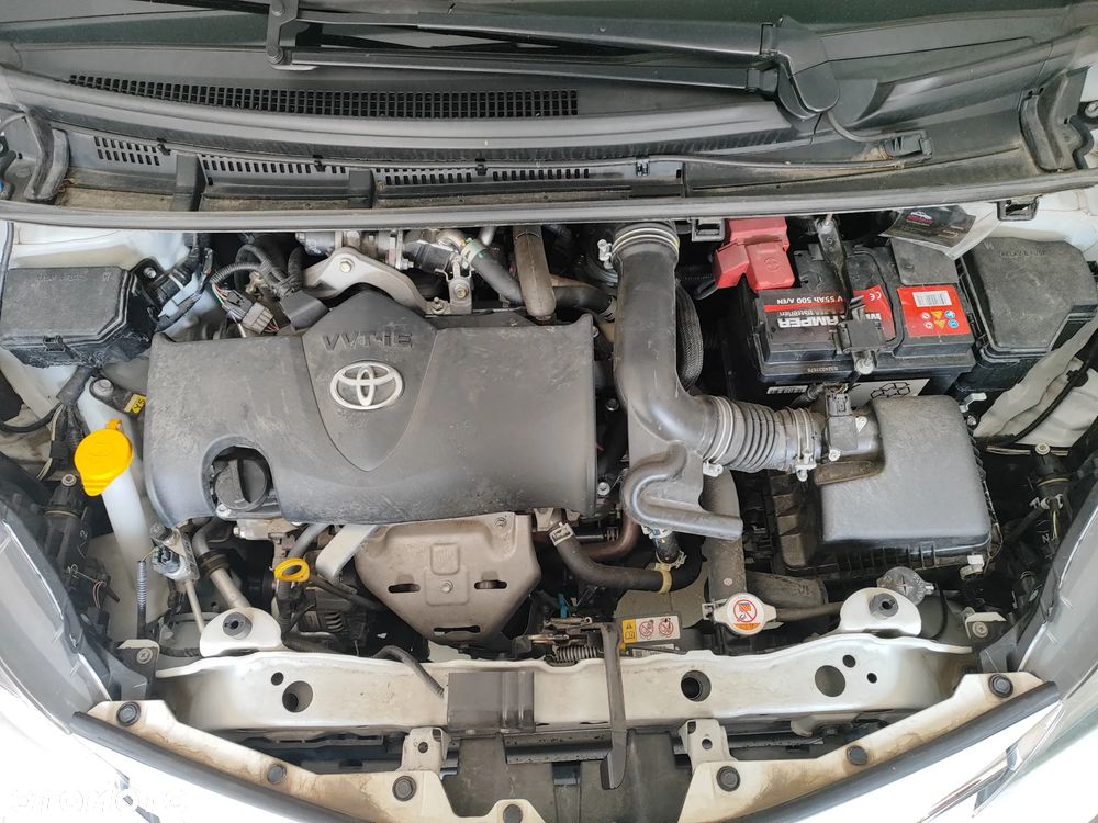 Toyota Yaris 1.5 Active - 19