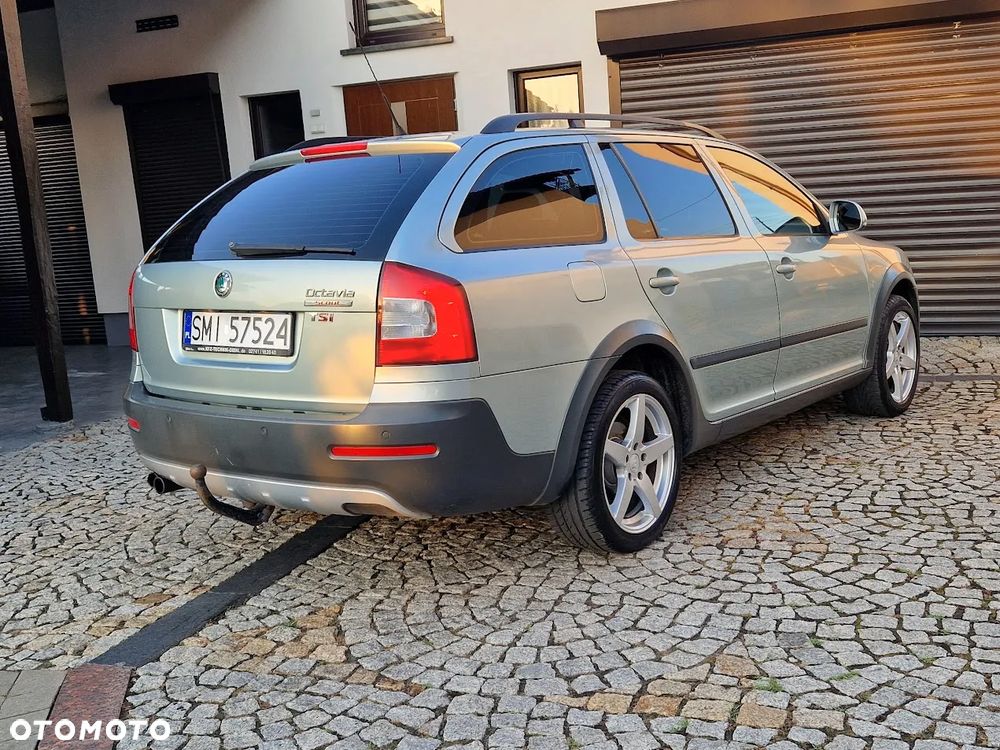 Skoda Octavia 1.8 TSI 4x4 Scout - 4