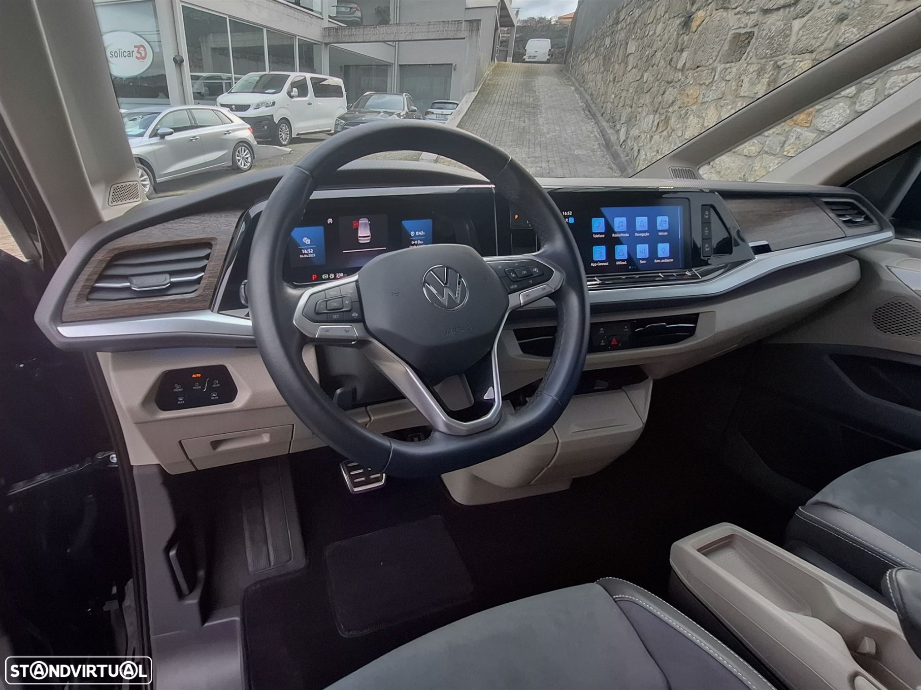VW Multivan 2.0 TDI Style Longa DSG - 19