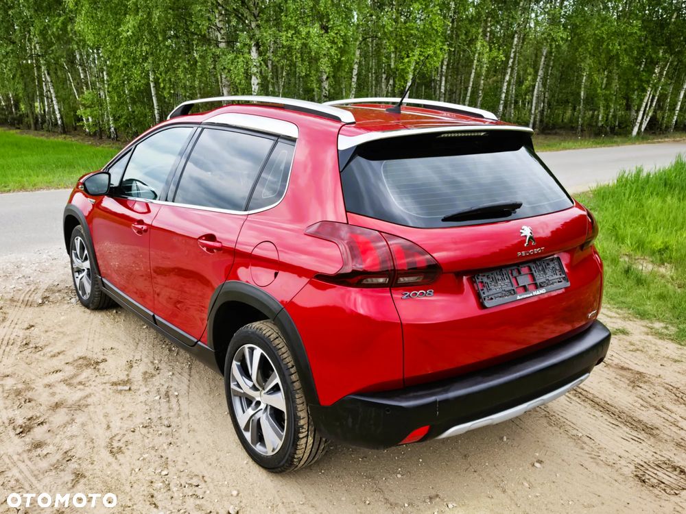 Peugeot 2008 BlueHDi 130 EAT8 GT Pack - 4
