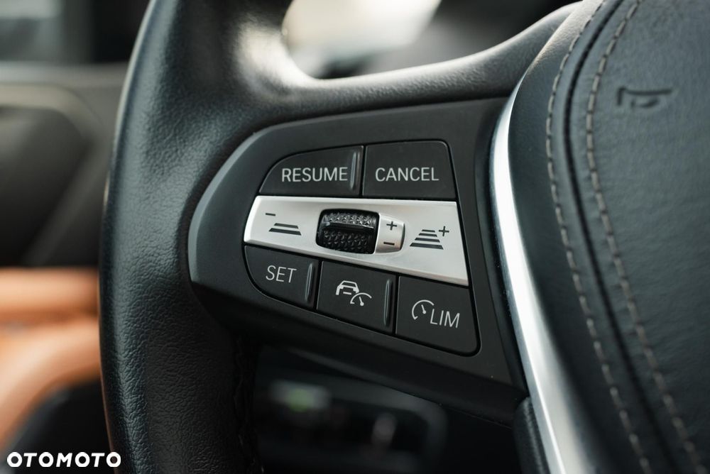 BMW X5 xDrive40i - 30