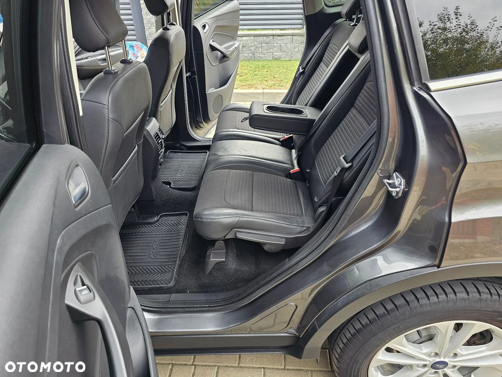 Ford Kuga 2.0 TDCi FWD Titanium Plus - 11