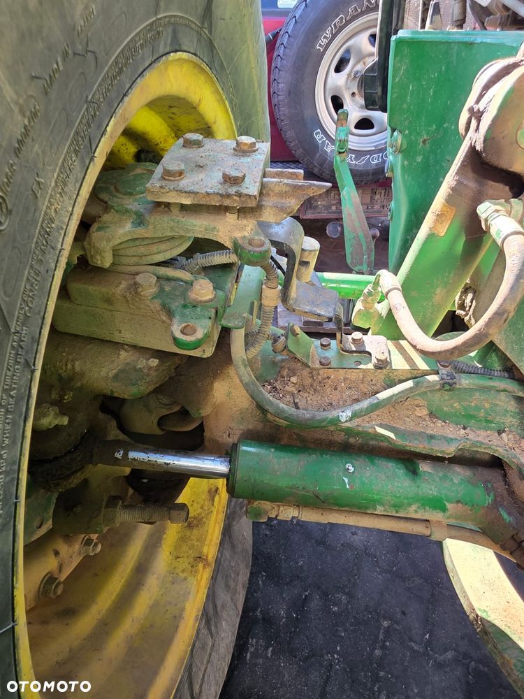 Szerokie błotniki przednie John Deere 7280R - 10