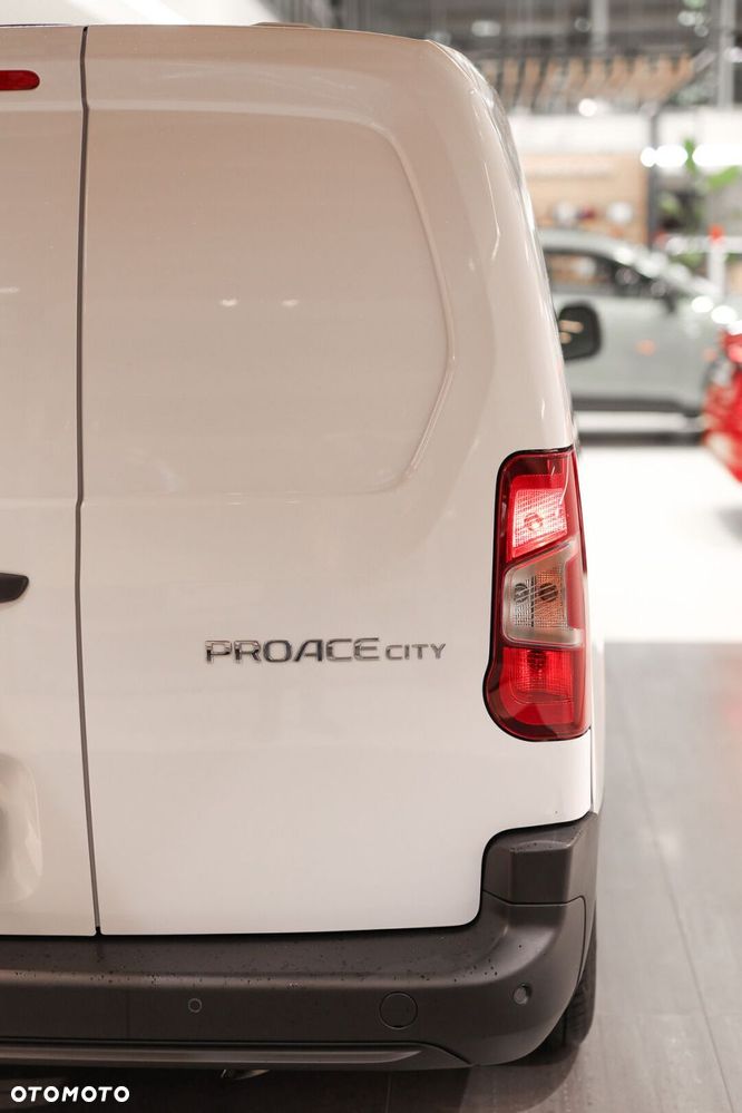 Toyota PROACE CITY - 23