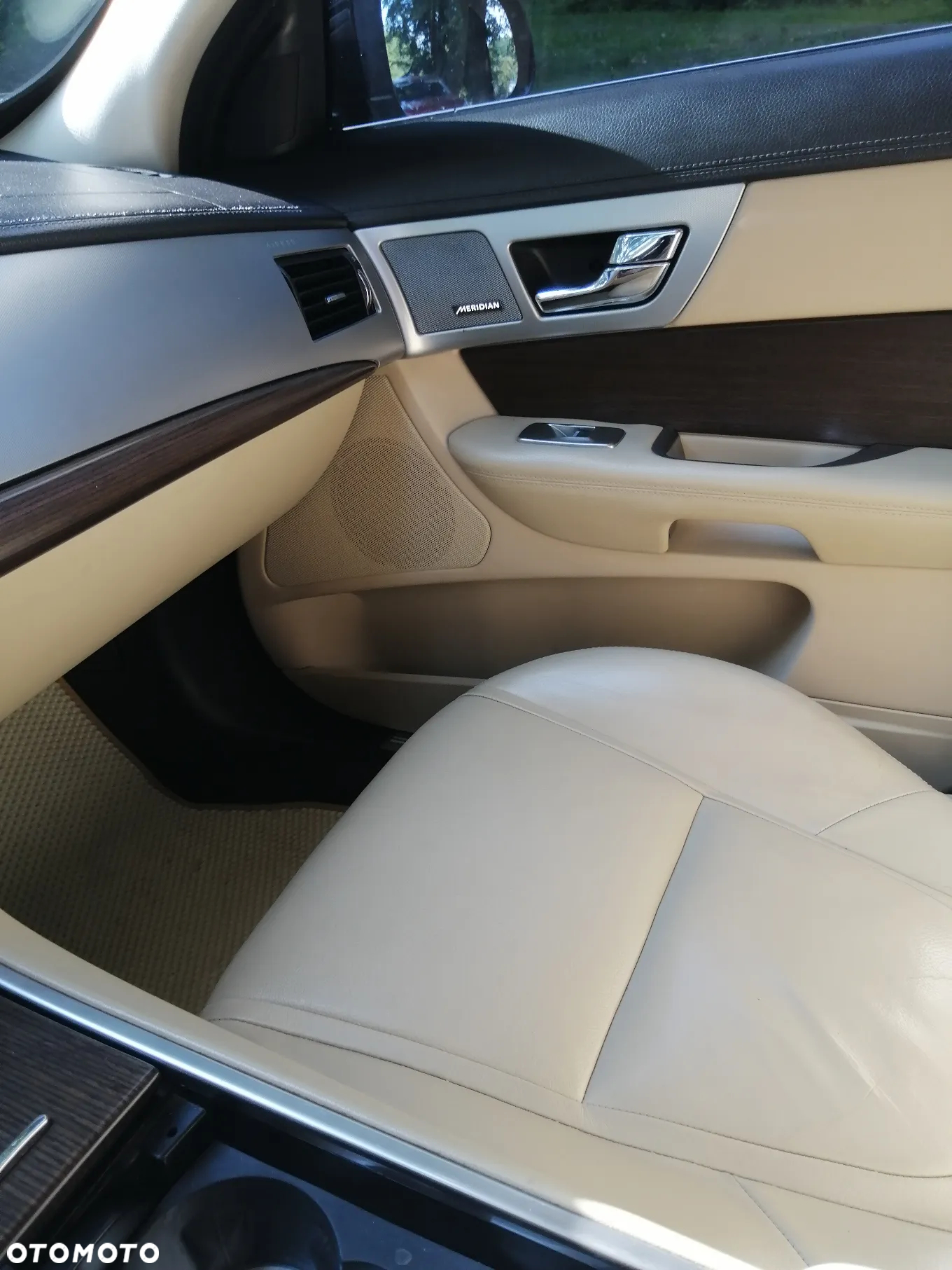 Jaguar XF 2.0 T Premium Luxury - 8