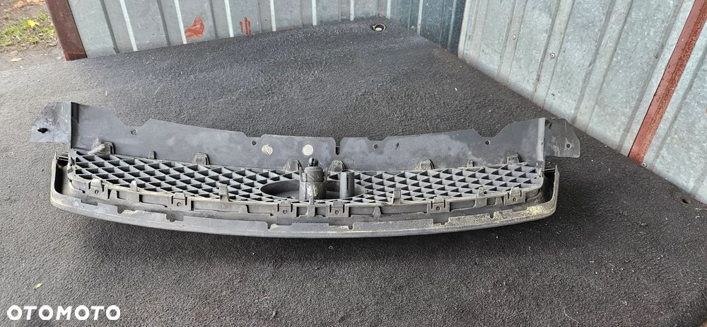 Atrapa chłodnicy grill Ford Focus Mk2 - 2