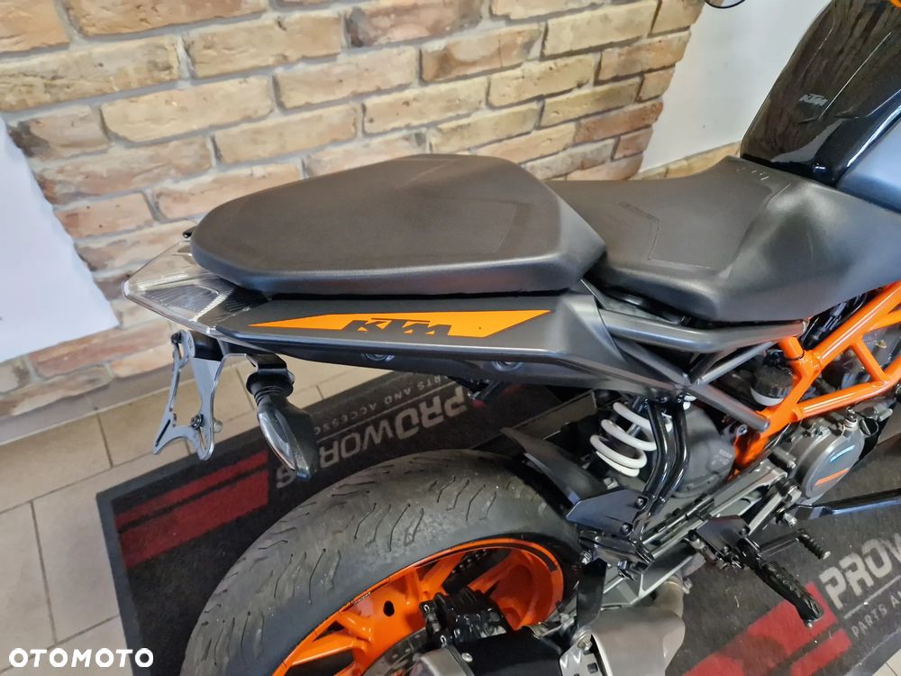 KTM Duke 125 - 25