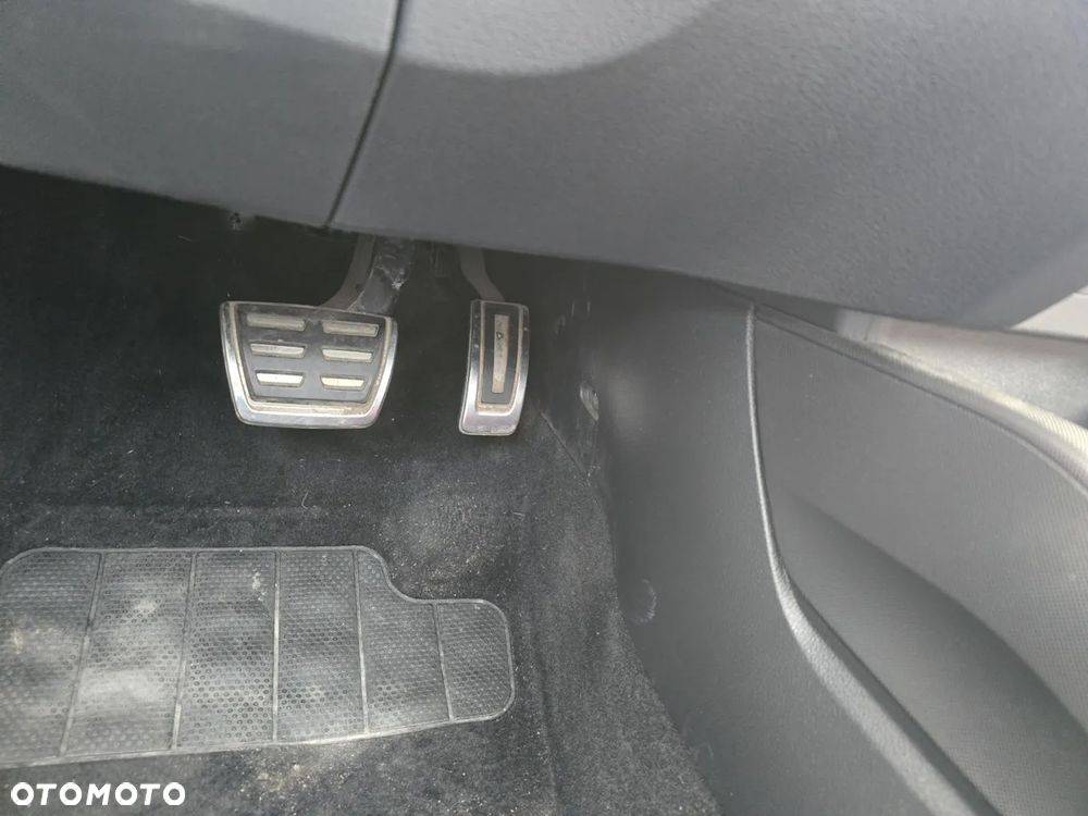 Skoda Fabia 1.0 TSI DSG Monte Carlo - 30