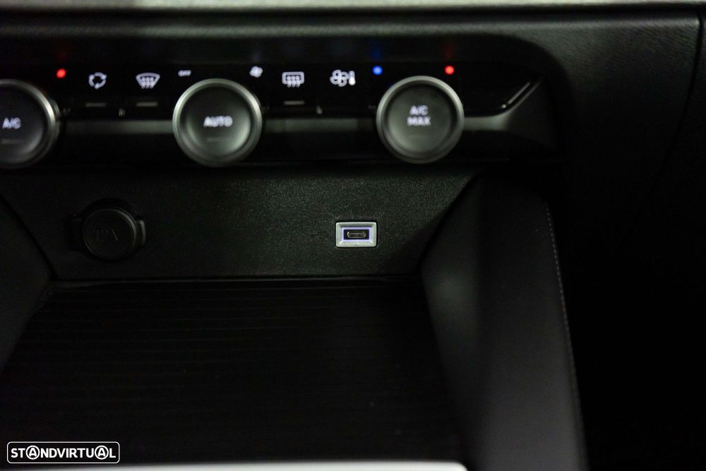 Citroën C5 X 1.2 PureTech Shine EAT8 - 24