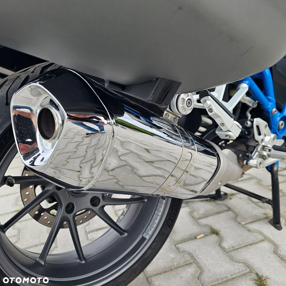BMW R - 19