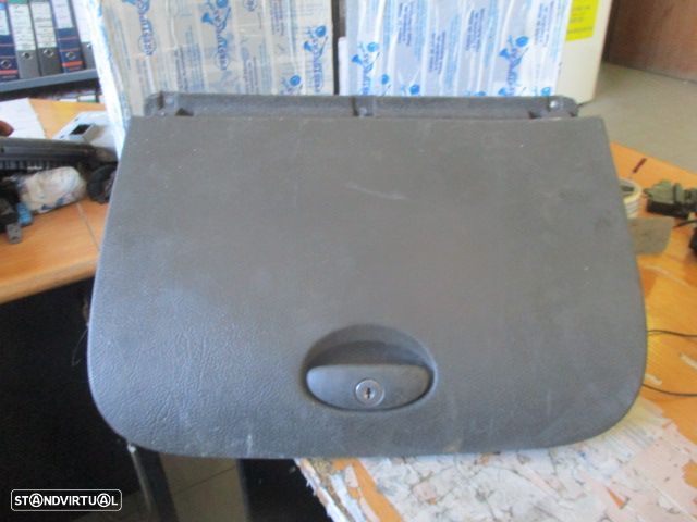 Porta Luvas 9632612977 CITROEN C5 2002 PRETO - 1