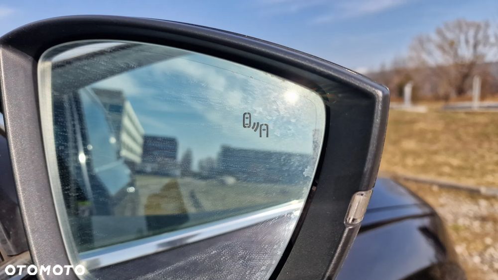 Skoda Karoq 2.0 TDI SCR 4x4 Style DSG - 8