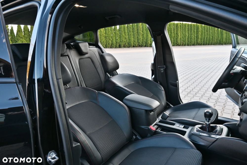 Ford Focus 1.5 EcoBlue SCR ST-Line - 37